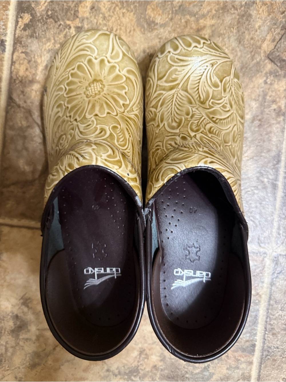 Dansko Professional Tooled Leather Clogs Gold Floral Embossed EU 40 9.5-10